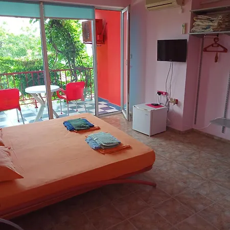 The Colourful Mansion Hotel Ahtopol