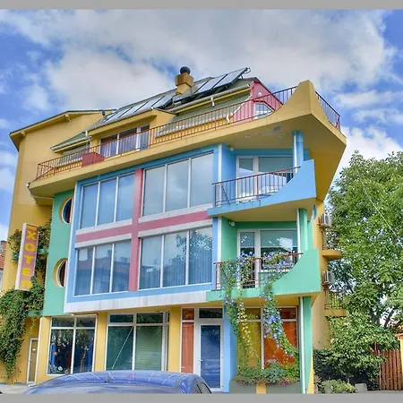 The Colourful Mansion Hotel Ahtopol